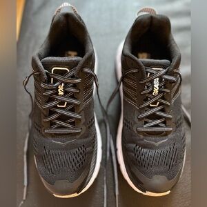 Hoka One One Clifton 6 Women’s Size 6